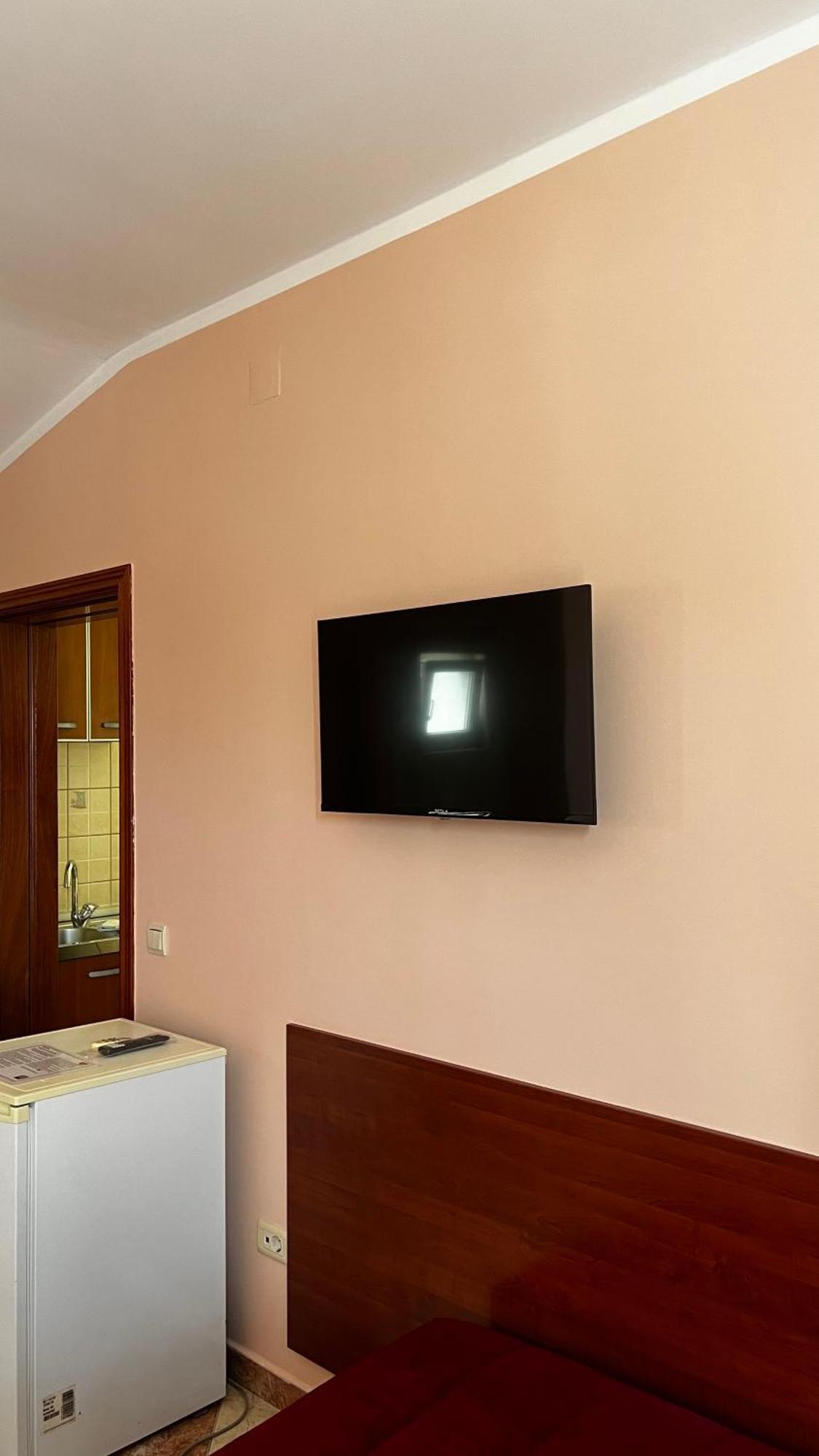 Apartmani Luksic Sutomore Zewnętrze zdjęcie
